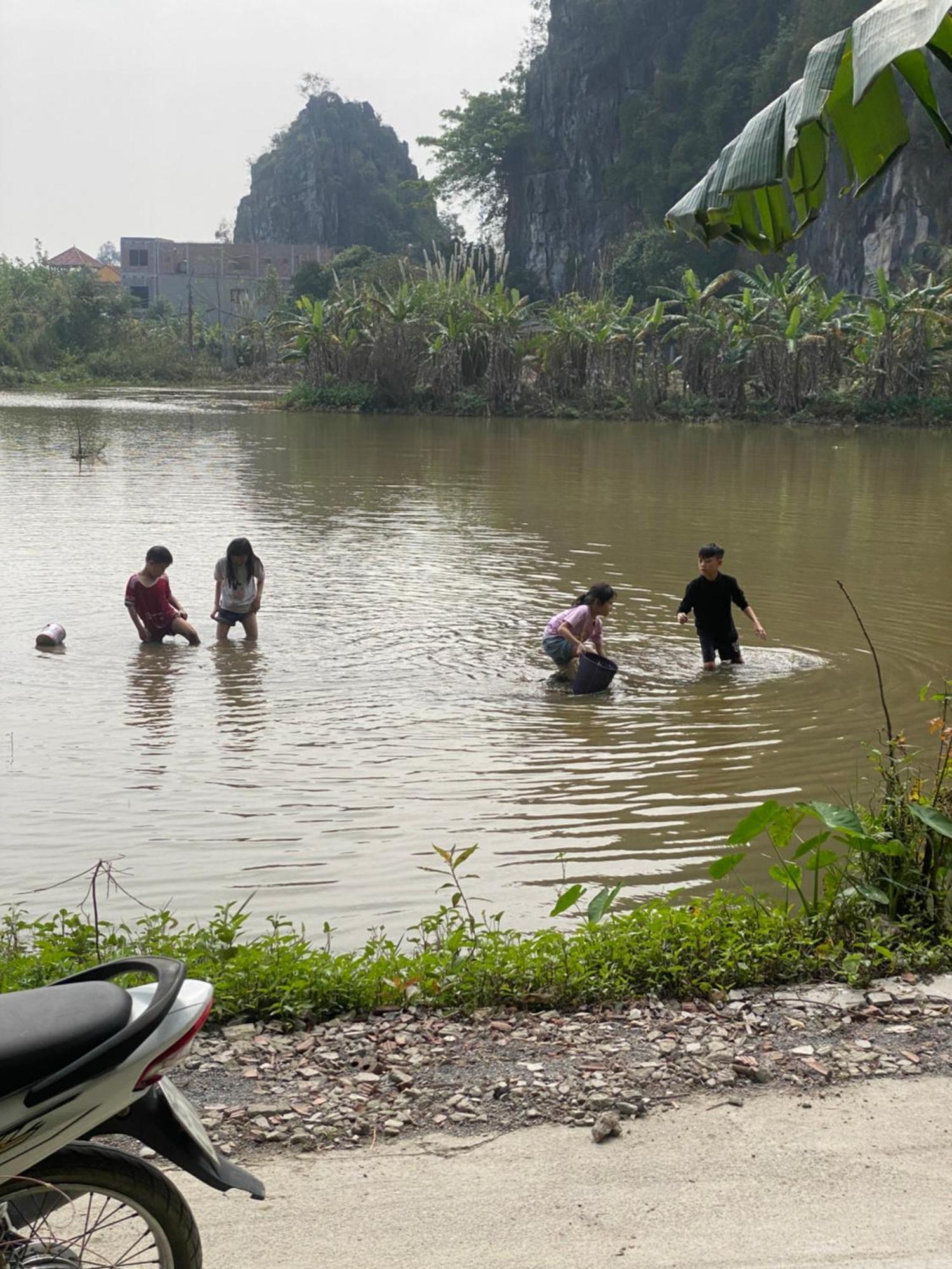 ニンビン Tam Coc Charming Bungalow Bed & Breakfast エクステリア 写真